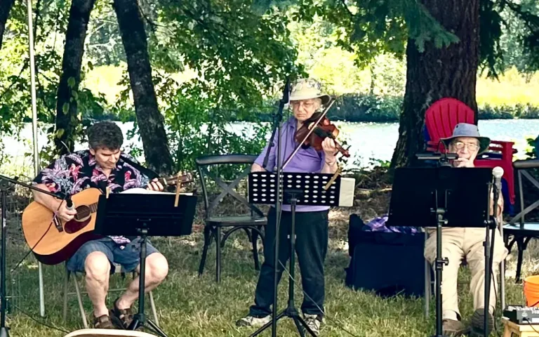 McKenzie River Lavender Festival 5 768x480
