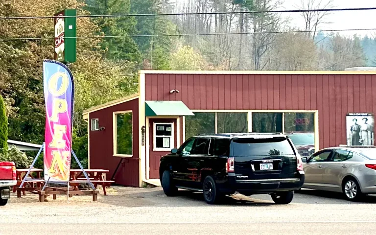 Vida Cafe front 768x480