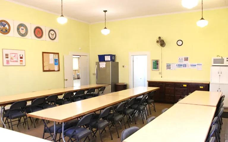 Walterville Grange Kitchen dining 768x480