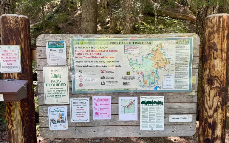 Proxy Falls sign trailhead info 768x480
