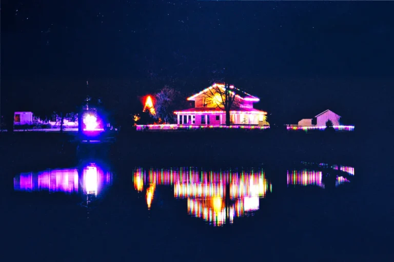 Discovery Center 1 768x511