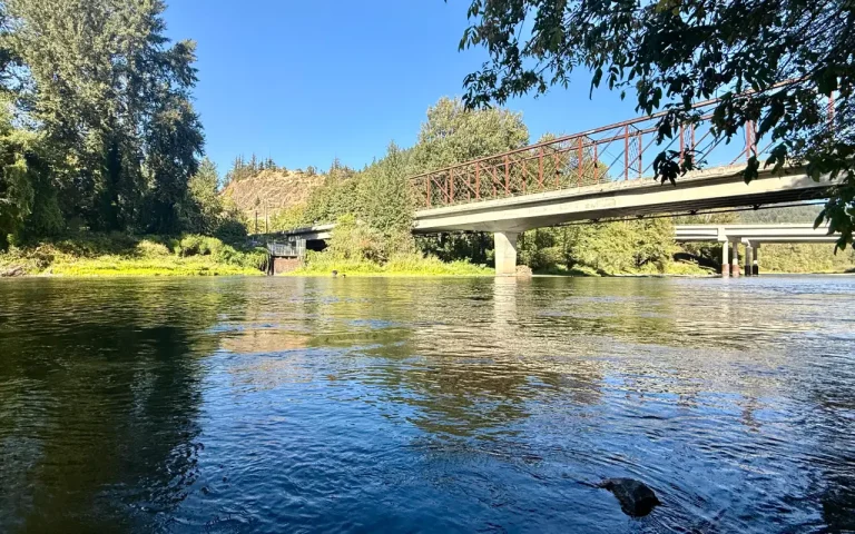 Armitage Boat Launch McKenzie River bridge 768x480