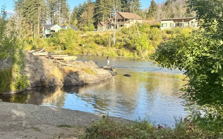 Ben and Kay Dorris boat launch angler 768x480