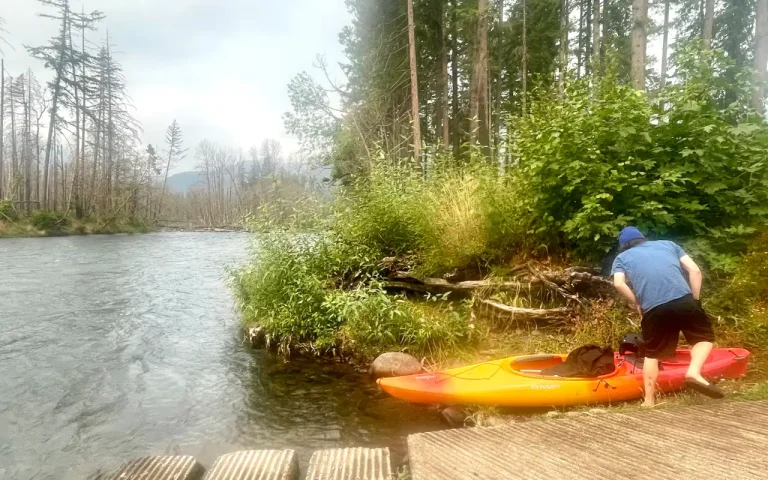 Forest Glen Landing McKenzie River 768x480