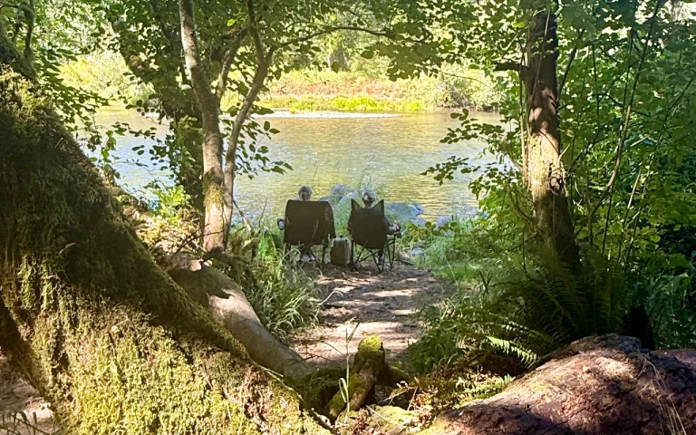Taylor Landing McKenzie River hidden beach couple 768x480