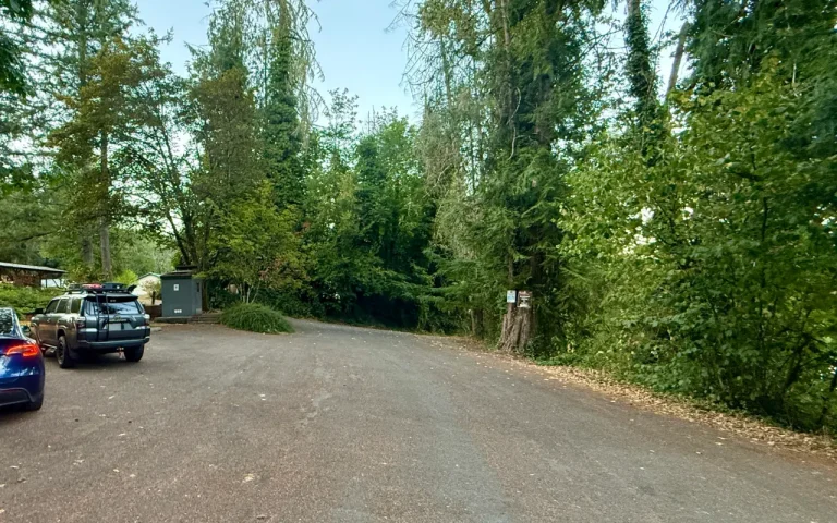 Greenwood Landing McKenzie River parking 768x480