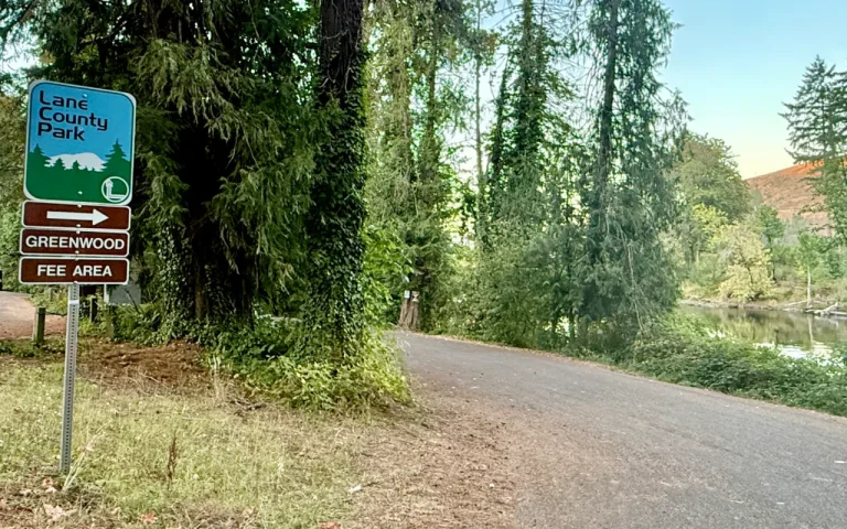 Greenwood Landing McKenzie River sign2 768x480