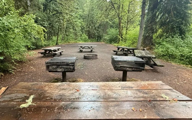 Horse Creek Group Campground dinning area 768x480
