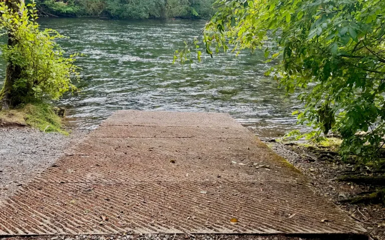 McKenzie Bridge boat launch by Mike Kruse 768x480