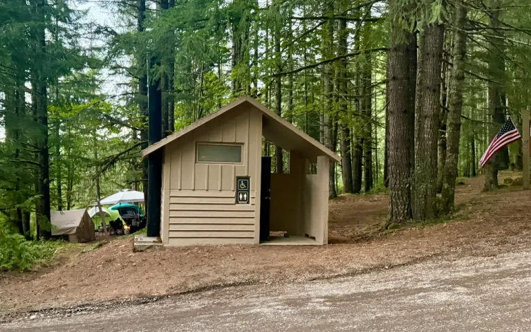Slide Creek campground bathroom 768x480